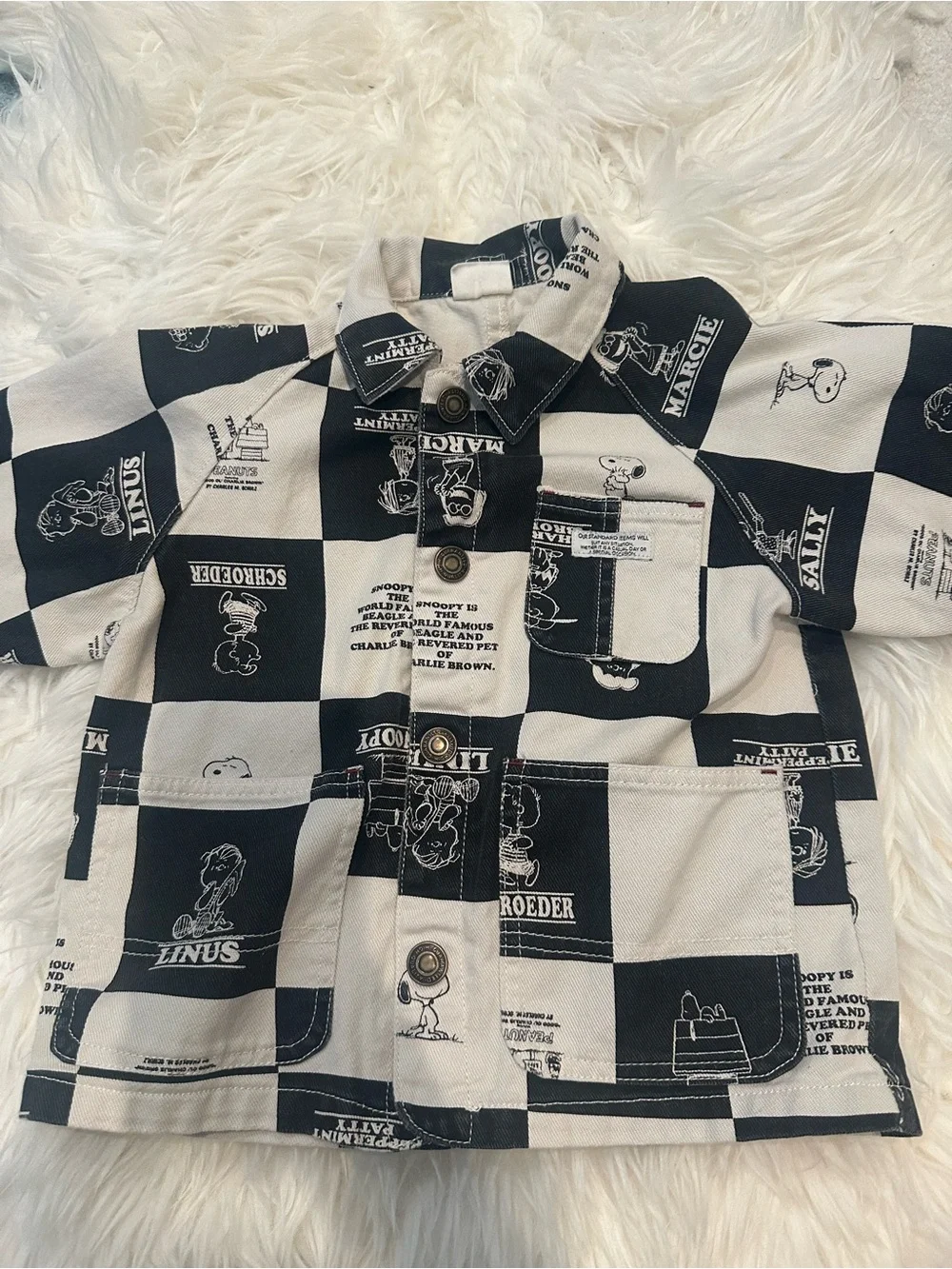 Black & Cream Checkerboard Peanuts Print Button-Up Shirt
